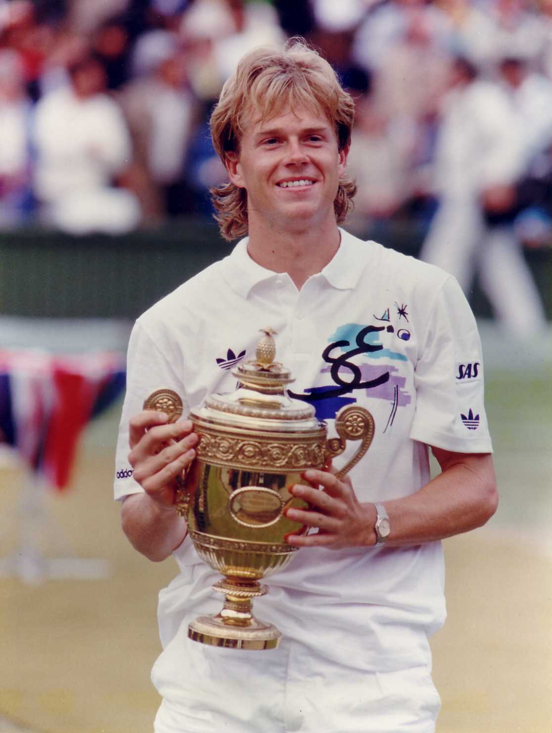 On this day in 1992 Stefan Edberg beats Michael Chang in what is believed to be the longest match in US Open history (5hr 26min)