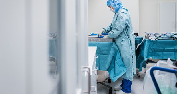 Earlier this week, the Irish Times reported that its Ipsos MRBI poll found that 79% of people were in favour of “paying a pandemic bonus to public sector frontline workers.”