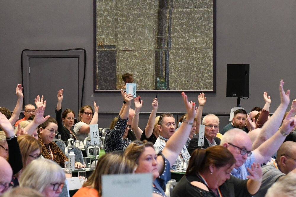 Photo Andrew Woodvine, [CC BY 2.0], via geograph.ie