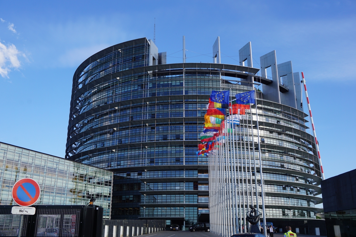 Source: Public domain, rawpixel.com, 05/06/25 - European Parliament building